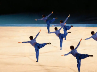 Мужская художественная гимнастика (MRG) — художественный вид спорта, популярный в японских средних школах и университетах, сочетающий в себе мощную акробатику и тайминг