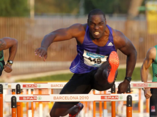 Présenté aux Jeux olympiques d&#039;été depuis 1896, le 110 mètres haies met en valeur les athlètes qui allient agilité, vitesse et puissance