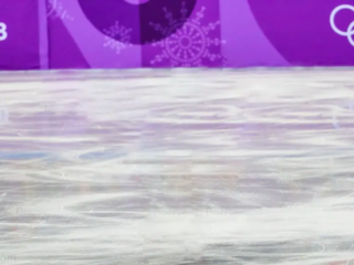 El patinaje art&iacute;stico en parejas es un hermoso deporte que combina gracia, fuerza y ​​precisi&oacute;n mientras los d&uacute;os realizan saltos, elevaciones y giros sincronizados en una deslumbrante exhibici&oacute;n de atletismo y arte sobre el hielo